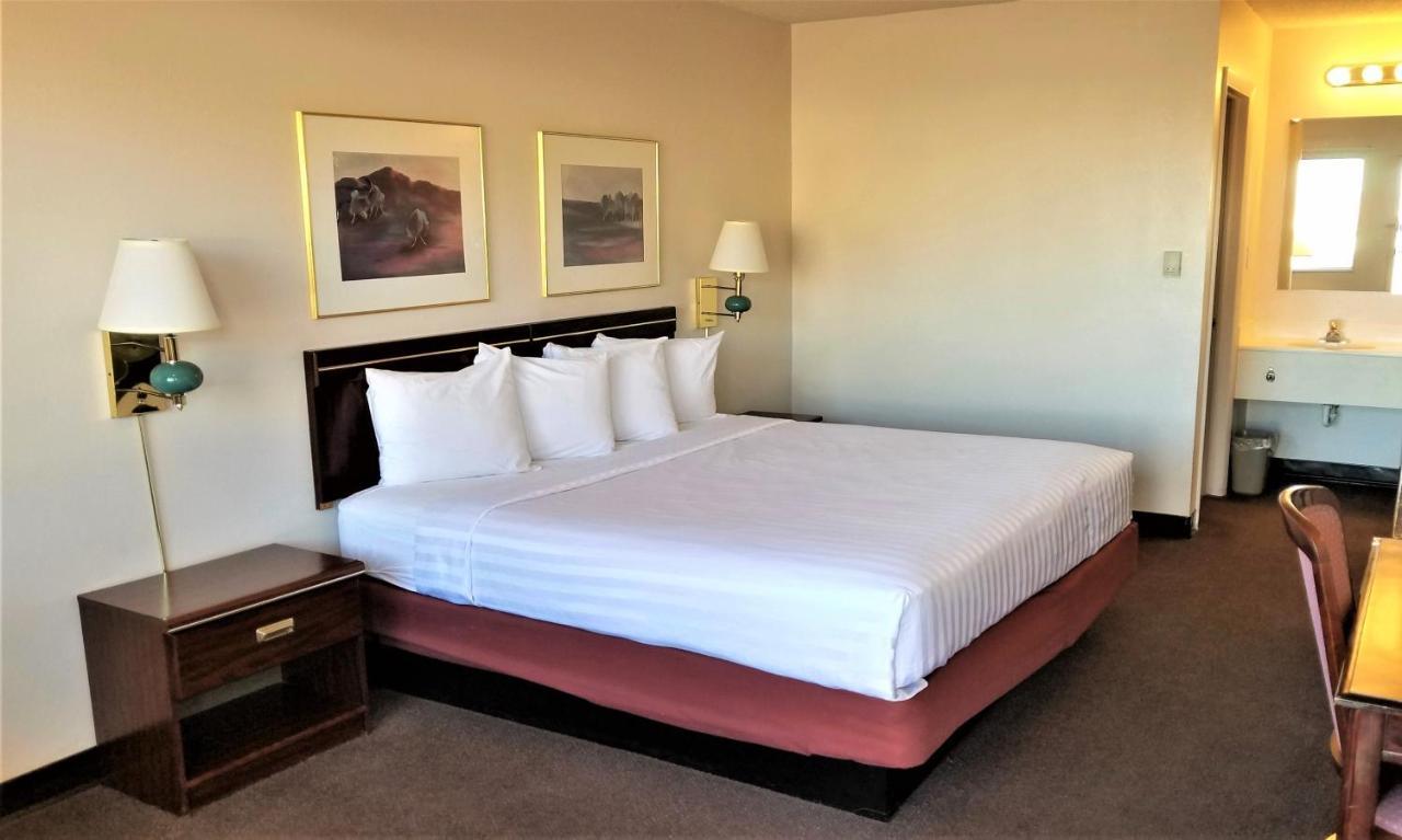 Motel 8 Laramie Εξωτερικό φωτογραφία