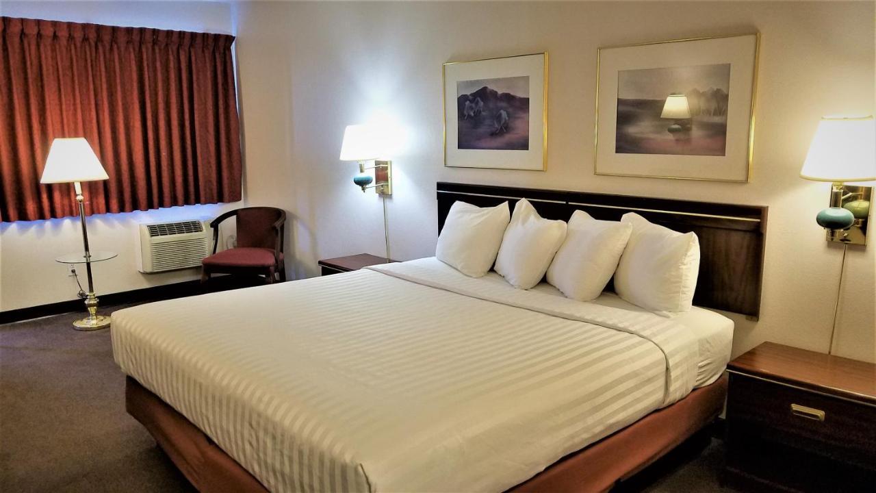 Motel 8 Laramie Εξωτερικό φωτογραφία
